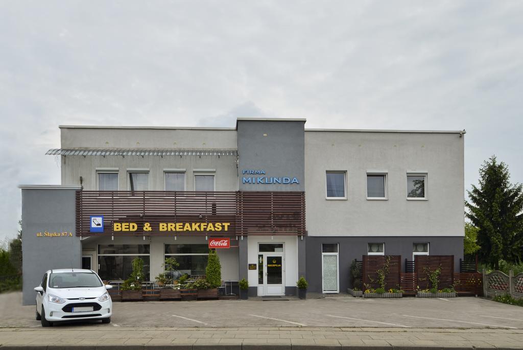 Bed&Breakfast Mikunda 츠르자노프 외부 사진