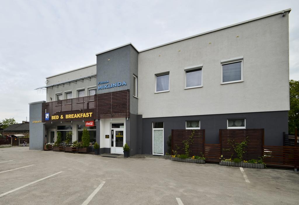 Bed&Breakfast Mikunda 츠르자노프 외부 사진